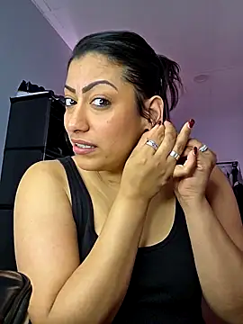 Nikkierosee online show from 02-15-26, 03:44