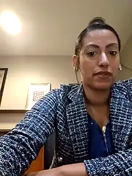 Snapshot of Nikkierosee chatting on 03-05-25, 04:02 Nikkierosee online show from 03-05-25, 04:02