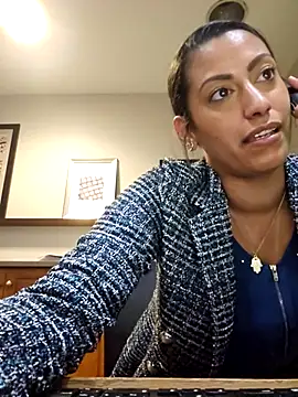 Snapshot of Nikkierosee chatting on 03-05-25, 07:05 Nikkierosee online show from 03-05-25, 07:05