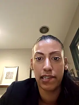 Snapshot of Nikkierosee chatting on 03-16-25, 01:49 Nikkierosee online show from 03-16-25, 01:49