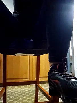 Snapshot of Nikkierosee chatting on 03-12-25, 05:57 Nikkierosee online show from 03-12-25, 05:57