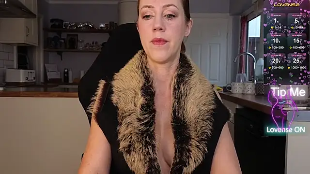 stripmequick online show from 12-18-25, 11:47