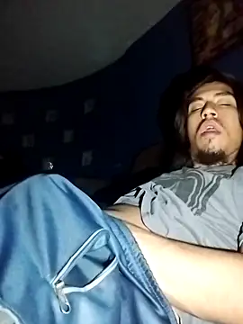 AlexAlejandro13 online show from 04-26-26, 07:49
