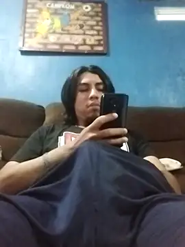 AlexAlejandro13 online show from 05-04-26, 12:25