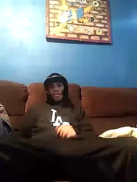 AlexAlejandro13 online show from 12-17-25, 06:46