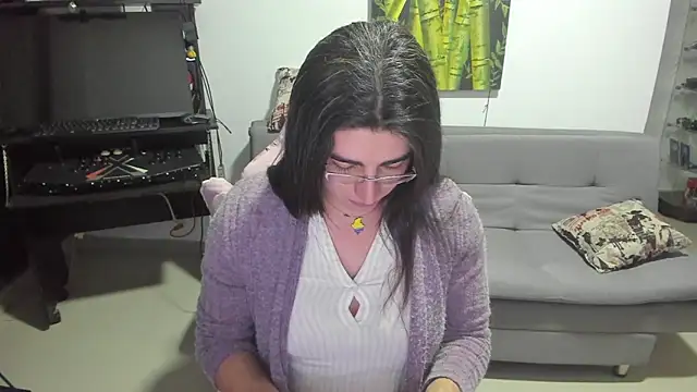 Snapshot of Khalifa_Gold chatting on 02-04-26, 02:28 Khalifa Gold online show from 02-04-26, 02:28