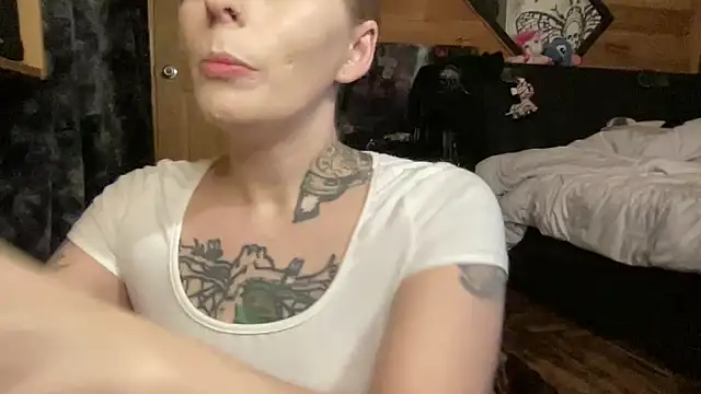 TeenyDoll online show from 04-18-26, 02:47