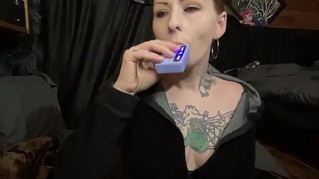 TeenyDoll online show from 12-20-25, 03:31