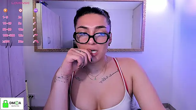 EricaVanderhill online show from 07-06-26, 07:49