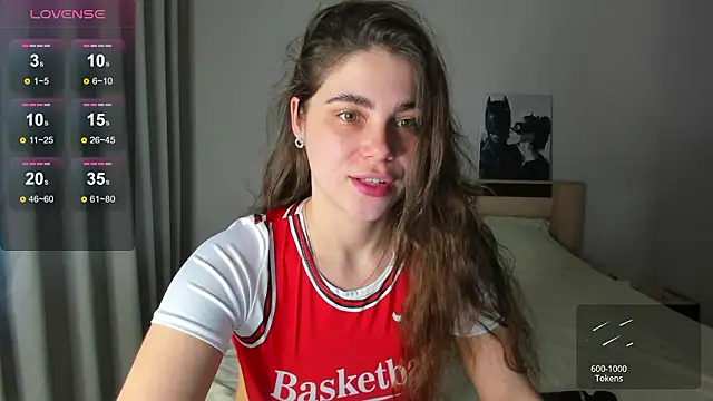 Bella Foryou online show from 03-28-26, 04:13