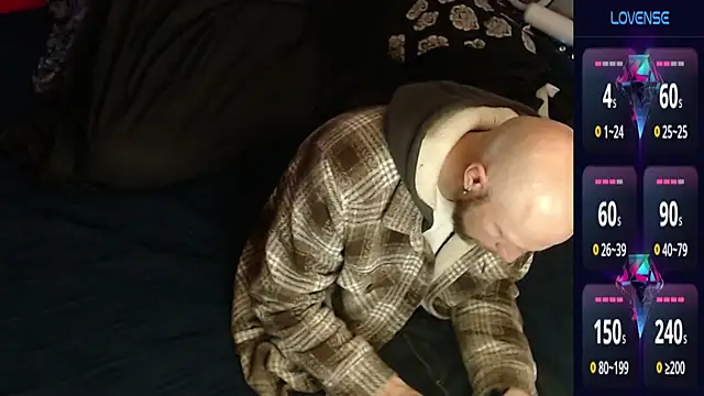 MaxRouger online show from 10-26-25, 09:20