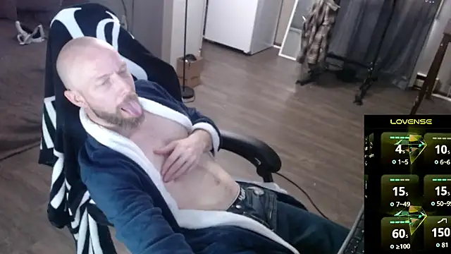 MaxRouger online show from 03-01-26, 03:56