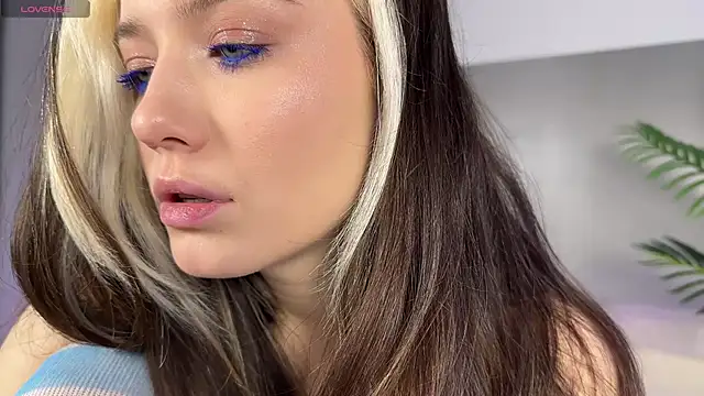  blowjob queen online show from 06-14-26, 10:22