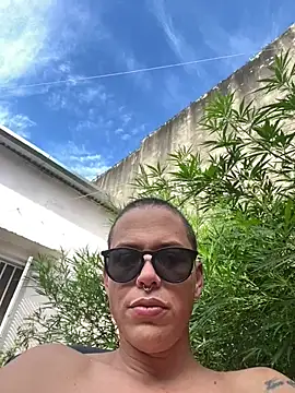 Snapshot of Alicbranca chatting on 02-22-26, 12:18 Alicbranca online show from 02-22-26, 12:18