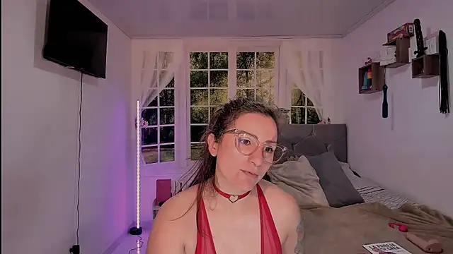 vanessabrown  online show from 04-14-26, 04:12