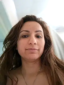 Snapshot of vanessabrown_ chatting on 04-20-26, 05:14 vanessabrown online show from 04-20-26, 05:14