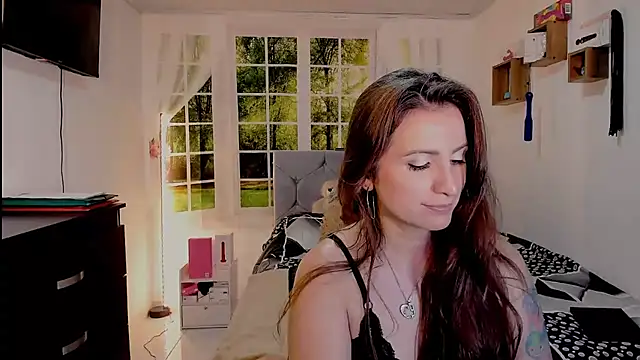 Snapshot of vanessabrown_ chatting on 07-02-26, 02:45 vanessabrown online show from 07-02-26, 02:45