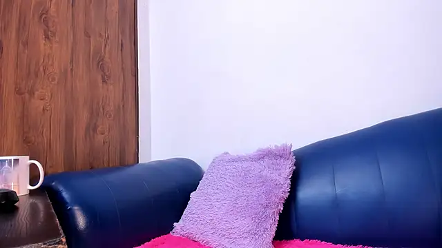 Mature Skinny online show from 04-11-26, 12:09