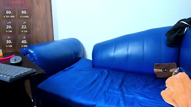 Mature Skinny online show from 10-08-25, 12:39