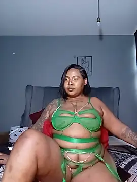 PearlSexxy69 online show from 06-28-26, 05:03