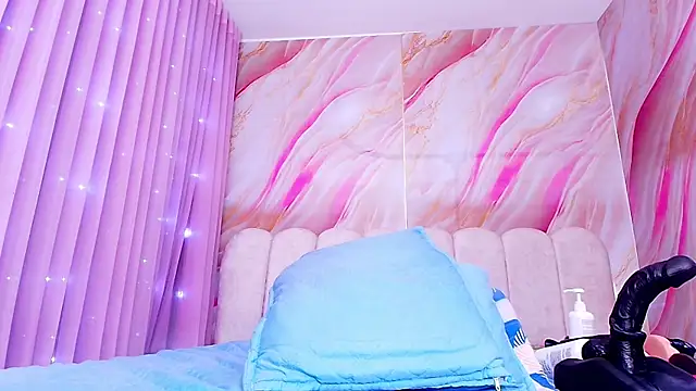 sofi decker online show from 05-16-26, 10:36