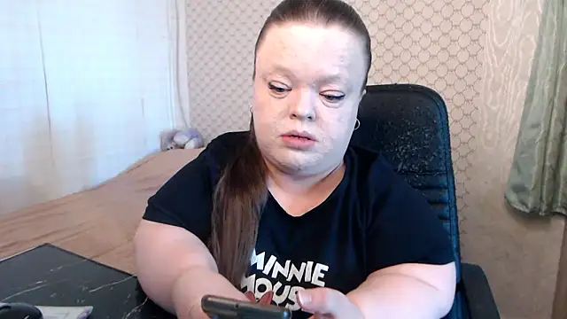Janiffer MiMi online show from 05-03-26, 03:48