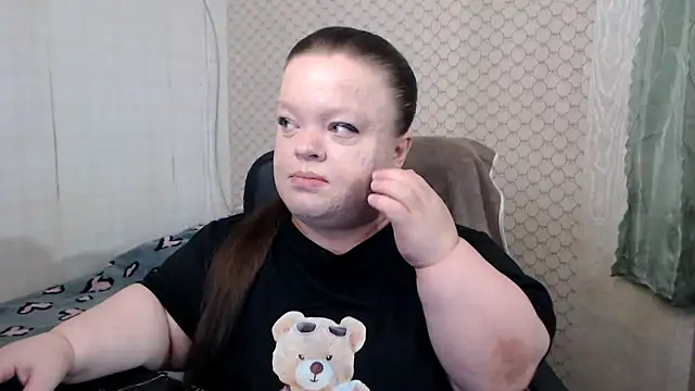 Janiffer MiMi online show from 05-10-26, 03:58