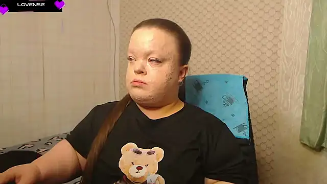 Janiffer MiMi online show from 04-14-26, 03:39