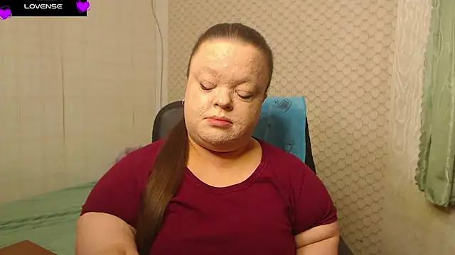 Janiffer MiMi online show from 04-17-26, 04:21