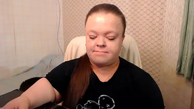 Janiffer MiMi online show from 05-31-26, 06:09