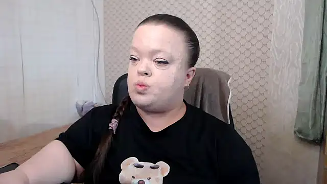 Janiffer MiMi online show from 05-18-26, 03:28