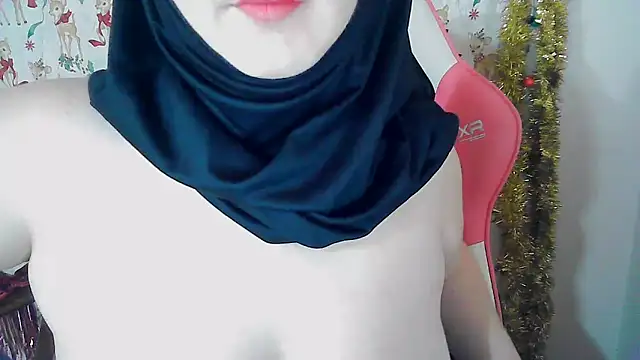 Snapshot of PinkPudding chatting on 12-11-24, 02:11 PinkPudding online show from 12-11-24, 02:11