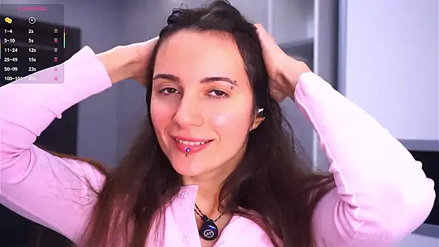 Holla Molly online show from 02-24-26, 06:47