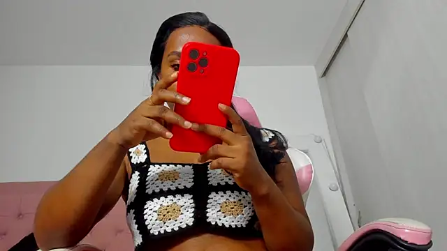 Snapshot of Lindsay-hii chatting on 02-21-25, 04:48 Lindsay-hii online show from 02-21-25, 04:48