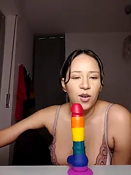 kittenpurrr online show from 11-01-25, 05:07