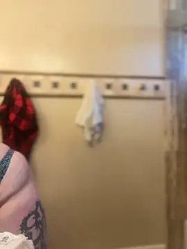 Snapshot of 1-800-FUCKYOU chatting on 02-18-25, 10:36 1-800-FUCKYOU online show from 02-18-25, 10:36