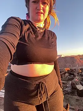 Snapshot of 1-800-FUCKYOU chatting on 11-09-25, 12:14 1-800-FUCKYOU online show from 11-09-25, 12:14