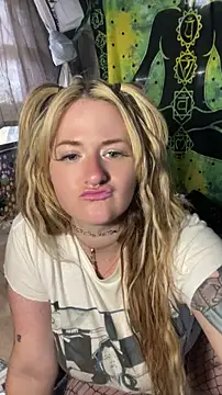 Snapshot of 1-800-FUCKYOU chatting on 07-20-26, 12:07 1-800-FUCKYOU online show from 07-20-26, 12:07