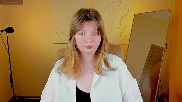 Vivian cutie online show from 03-13-25, 03:28