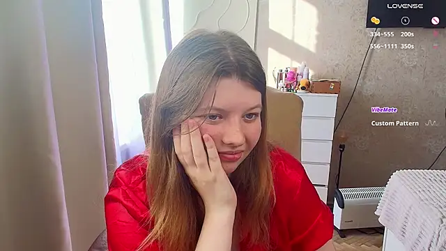Vivian cutie online show from 06-19-26, 03:40