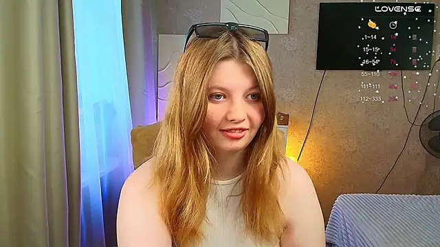 Vivian cutie online show from 10-12-25, 12:28