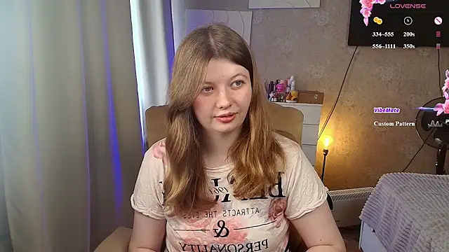 Vivian cutie online show from 06-26-26, 03:51