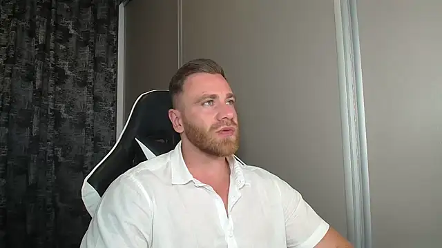 Snapshot of Thori92 chatting on 06-21-26, 07:19 Thori92 online show from 06-21-26, 07:19