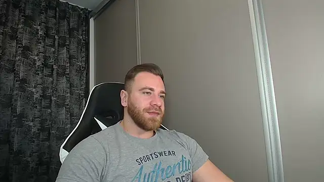 Thori92 online show from 11-11-25, 05:41