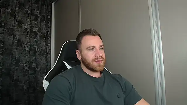 Thori92 online show from 01-09-26, 05:42