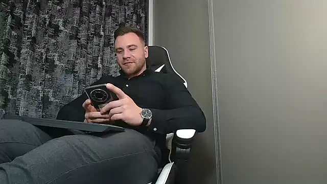 Thori92 online show from 02-12-25, 06:09
