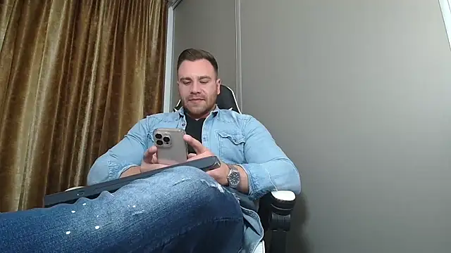 Thori92 online show from 12-22-25, 06:08