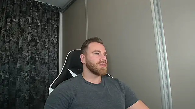 Thori92 online show from 11-14-25, 06:44