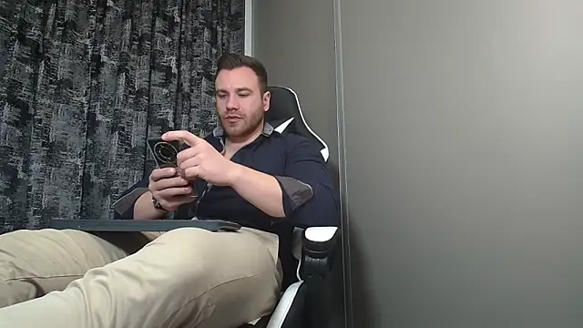 Thori92 online show from 02-11-25, 05:07
