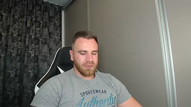 Thori92 online show from 11-04-25, 06:22